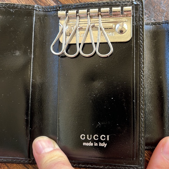 Authentic Vintage Gucci Key case. Black leather & logo canvas. EUC. Includes Box - Picture 6 of 7